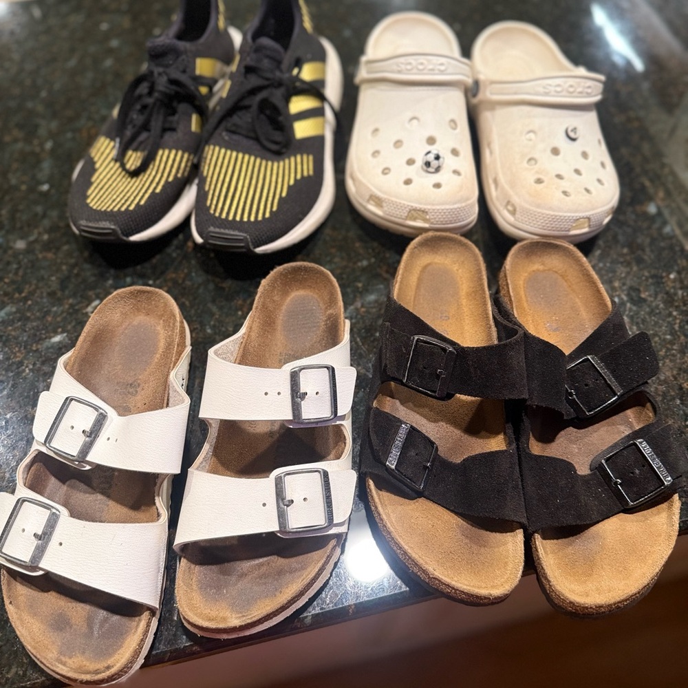 Lot of 4, women’s shoes, size 7-9
